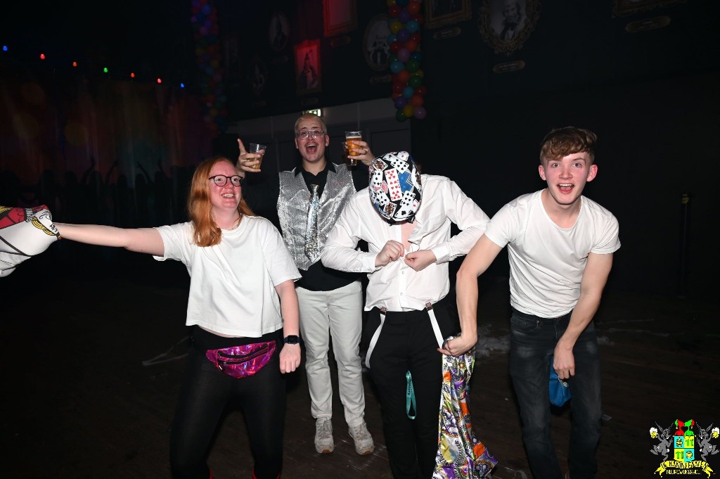 ../Images/Opwarmbal 2026 286.jpg